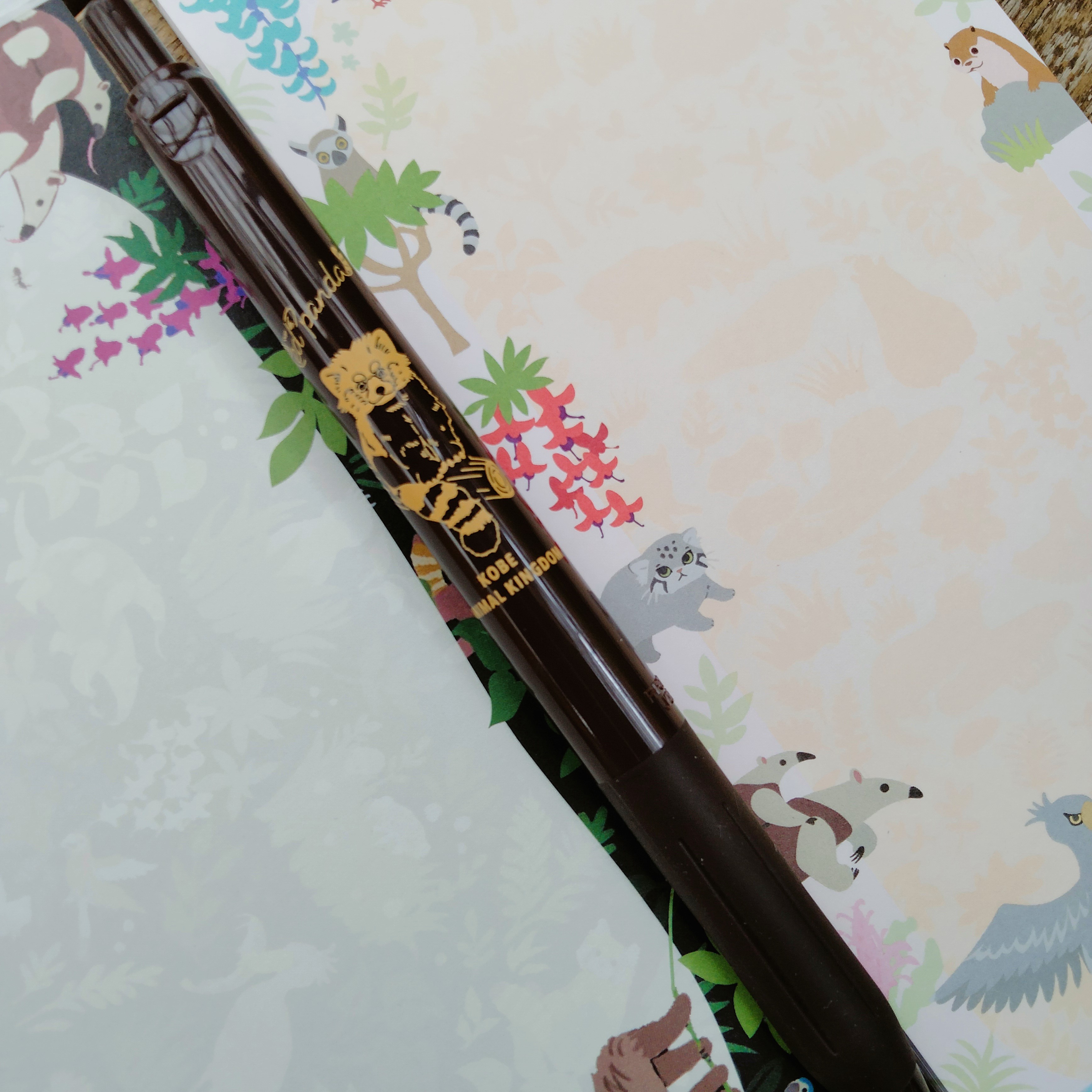 SARASAボールペン レッサーパンダ ブラウングレー | 神戸どうぶつ王国NS