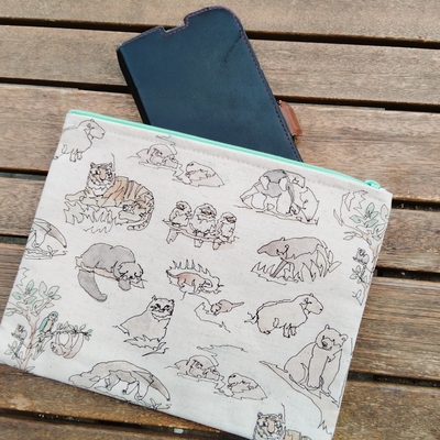 フラットポーチ 野生への扉 ≪神戸どうぶつ王国×minaco sakamoto