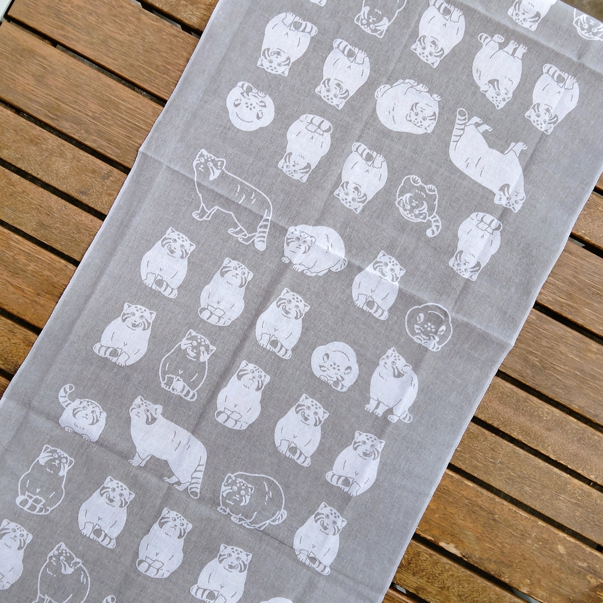 てぬぐい まぬるねこいっぱい GY マヌルネコ | 神戸どうぶつ王国NS