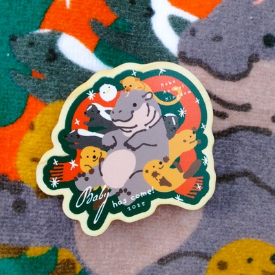 Xmas間伐材マグネット Baby has come! 2025 メリークリスマス コビトカバ アメリカビーバー シマスカンク キンカジュー  ガマグチヨタカ