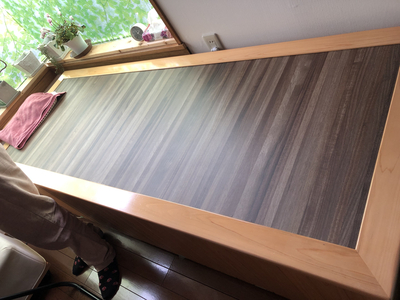 ホルミシス岩盤ベッド（バドガシュタイン鉱石+富士溶岩タイル）中古品