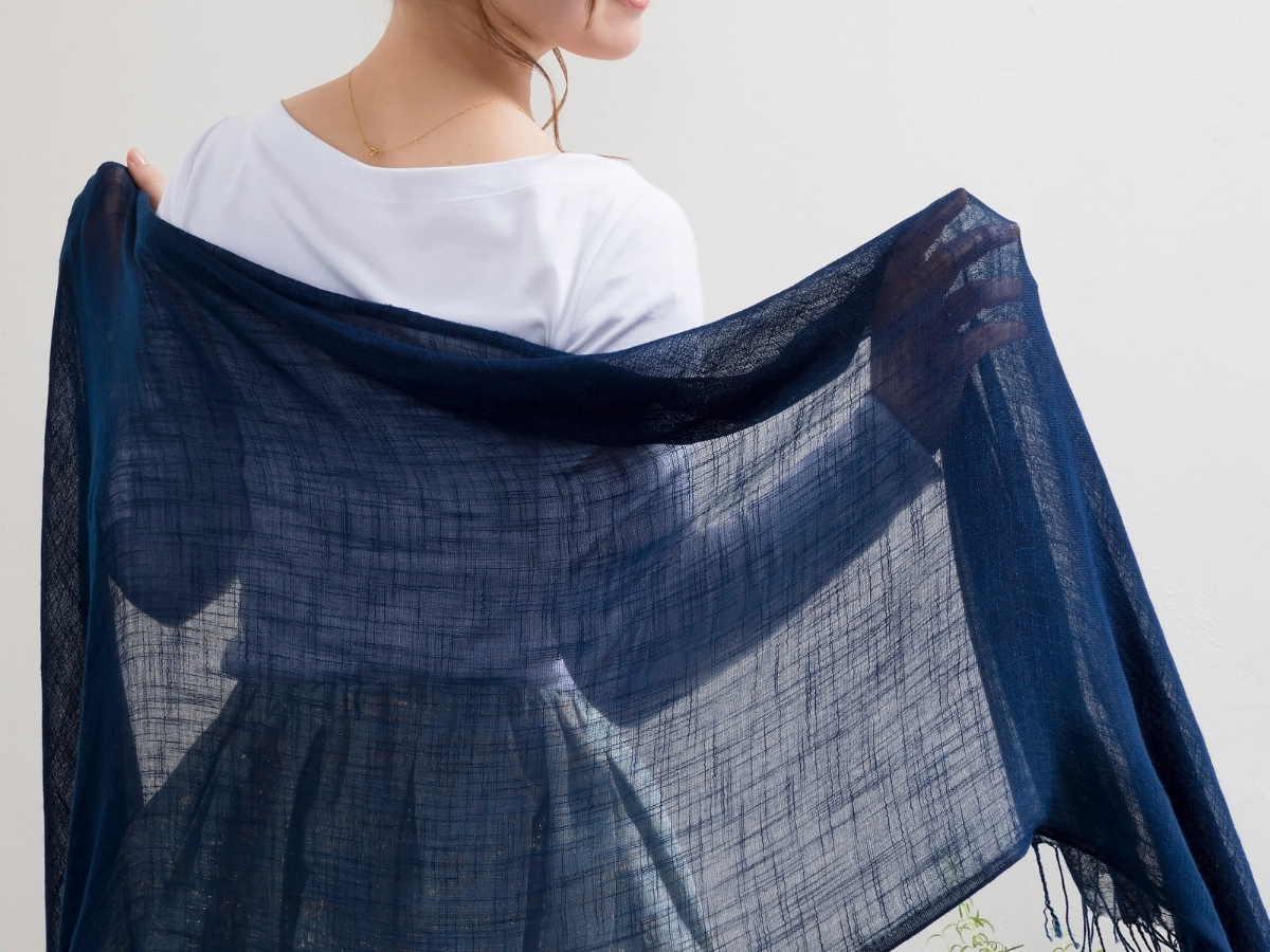 天然インディゴのボタニカルストール(特濃色) | インディゴ気仙沼
