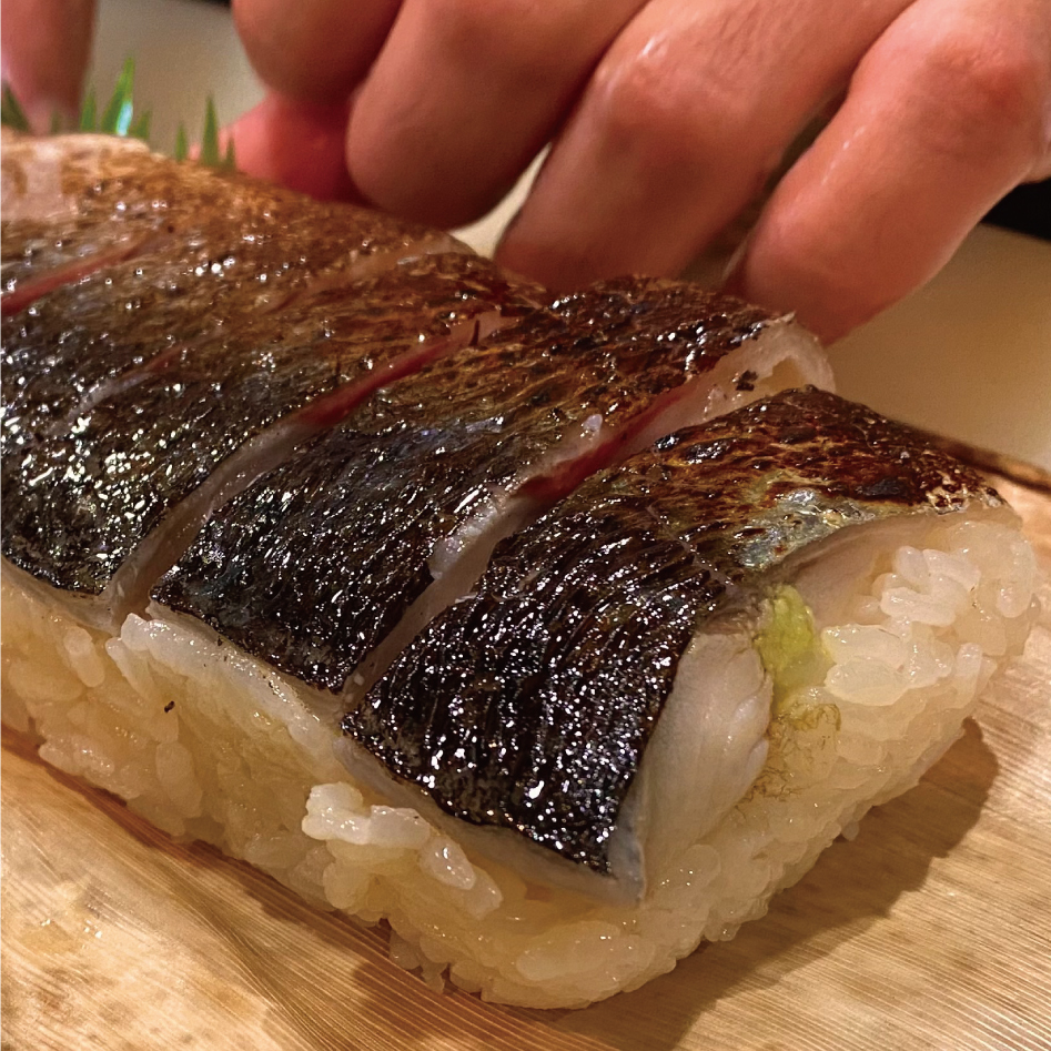 【1日20食限定】極厚☆炙り大トロ鯖棒寿司1本セット（現在火曜～土曜発送のみ受付） 魚問屋まる吉