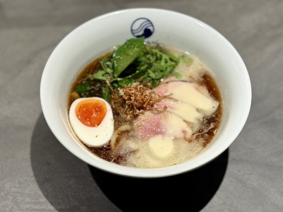 手揉麺の鴨だし醤油ラーメン