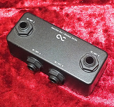 【used】One Control・ワンコントロール・Minimal Series Pedal Board Junction Box・ジャンクションボックス