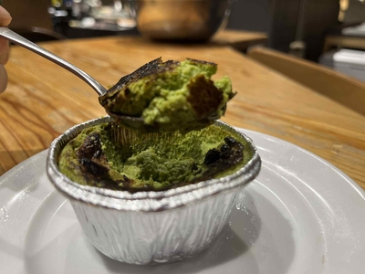 抹茶とホワイトチョコのチーズケーキ