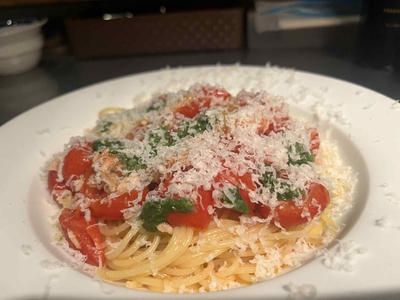 チェリートマトと自家製ツナの冷たいパスタソース