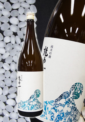乾坤一(けんこんいち) 純米吟醸　ササシグレ　1.8L