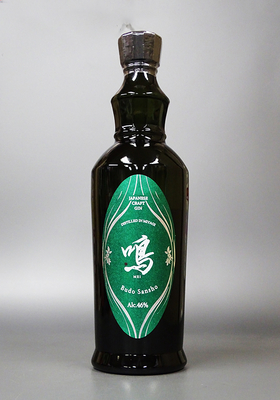 クラフトジン　鳴(めい) ～ぶどう山椒～　700ml