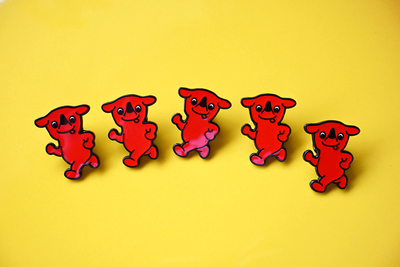 チーバくん ピンバッヂ <走る>