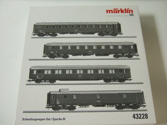 FLEISCHMANN　 オーストリア　客車 HOゲージ オーストリア国鉄 客車4両セット No.43228 | レオ ウエブショップ