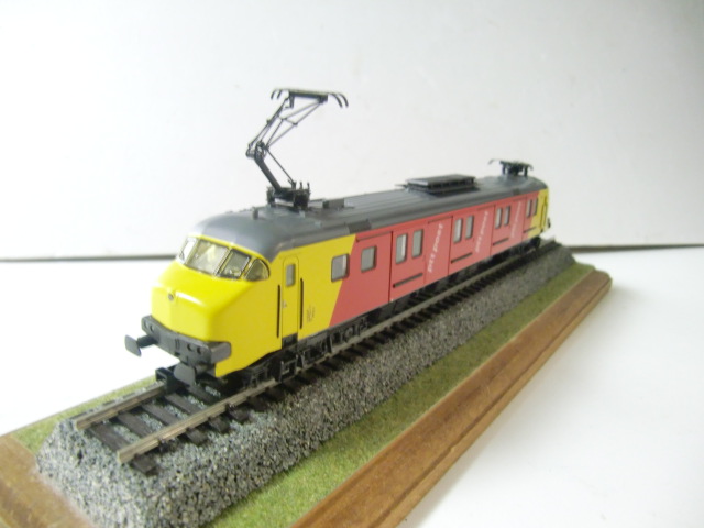 HOゲージ オランダ国鉄 PTT郵便用レールカー No.3389 | レオ ウエブ